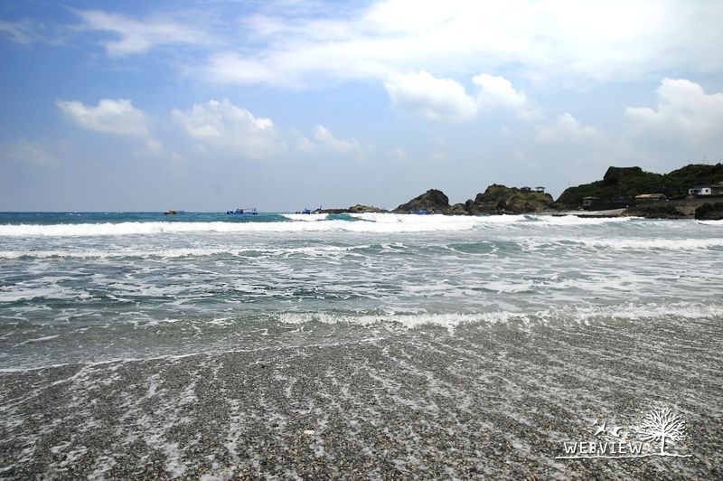 長濱烏石鼻，海浪與礁岩